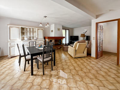 Maison - 91 m² - 5 pièces