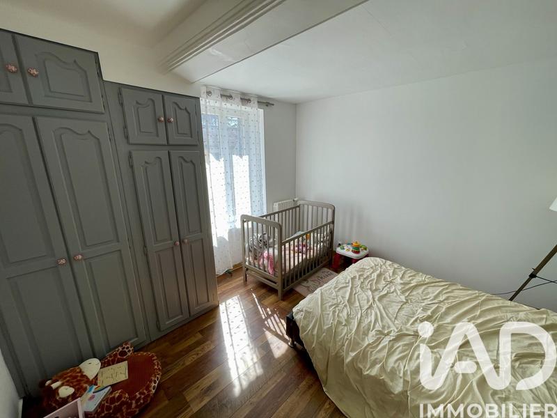 Maison - 220 m² - 8 pièces