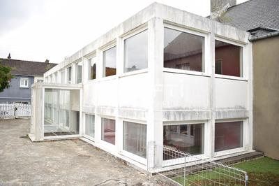 Maison - 258 m² - 12 pièces