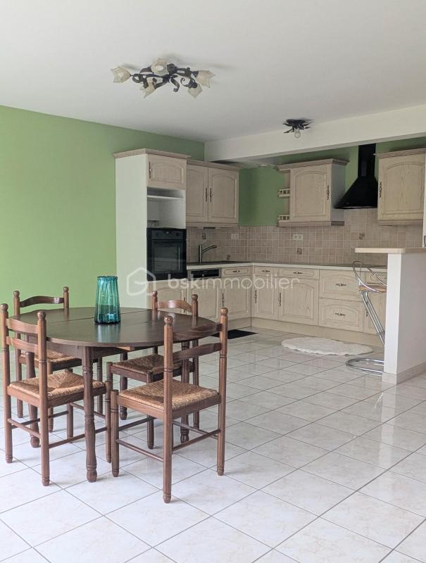 Maison - 145 m² - 6 pièces