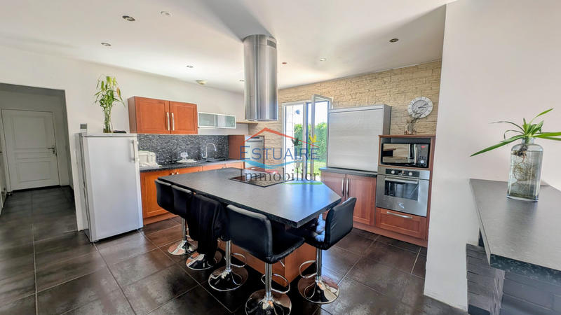 Maison - 150 m² - 5 pièces