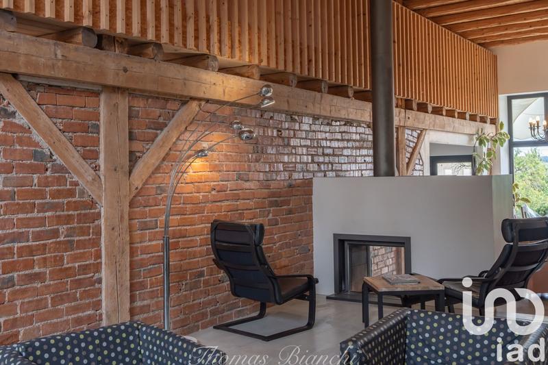 Maison - 230 m² - 6 pièces