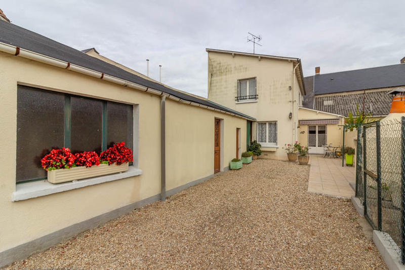 Maison - 181 m² - 7 pièces