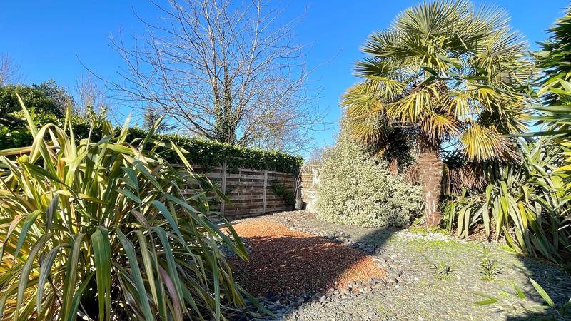 Maison - 180 m² - 7 pièces