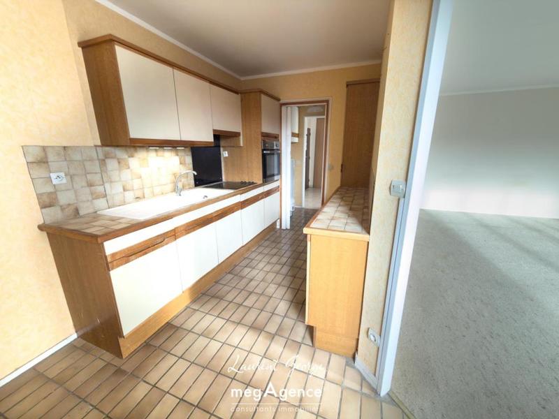 Appartement - 83 m² - 4 pièces