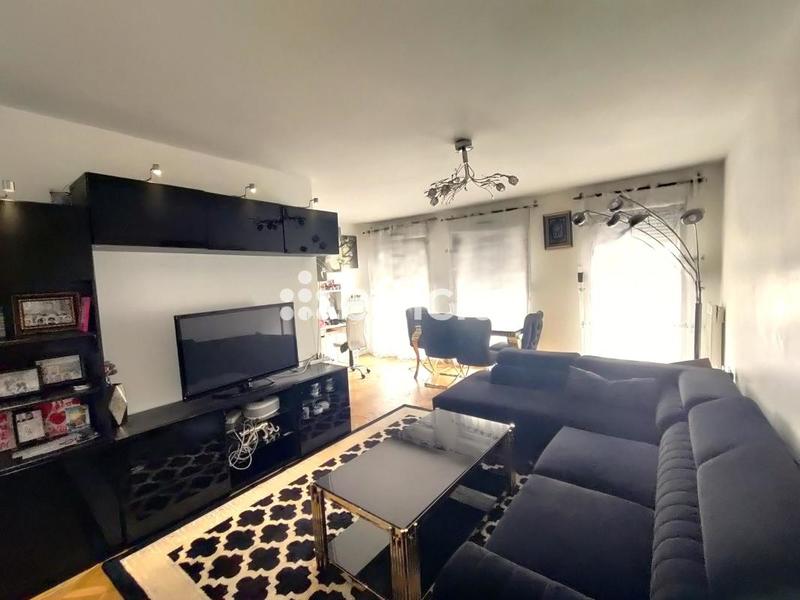 Appartement - 85 m² - 4 pièces