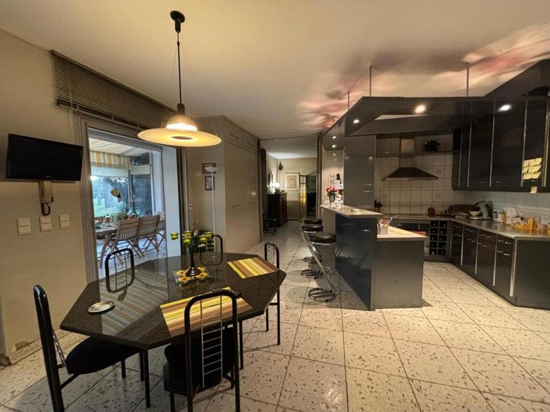 Villa - 268 m² - 7 pièces