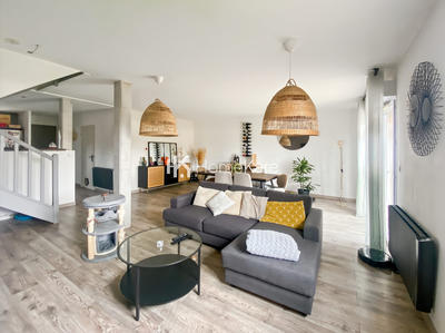 Maison - 115 m² - 5 pièces