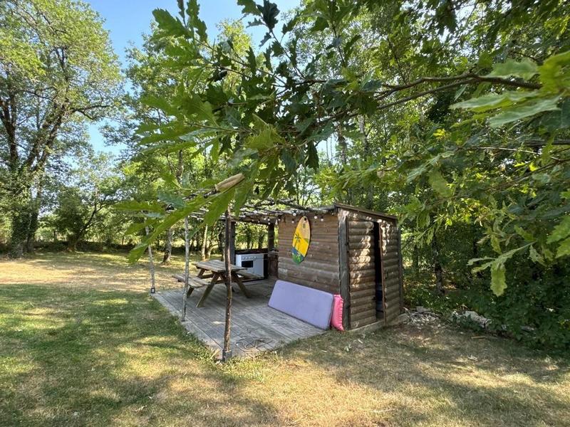 Maison - 280 m² - 9 pièces