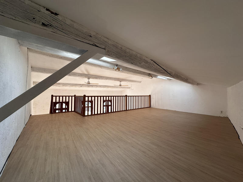 Local commercial - 163 m²