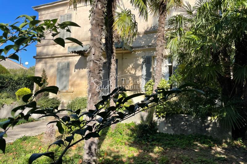 Maison - 270 m² - 6 pièces