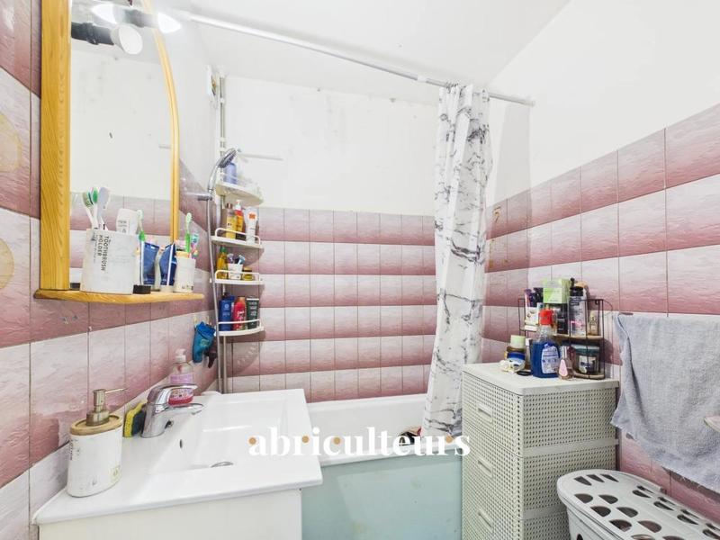 Appartement ancien - 66 m² - 3 pièces