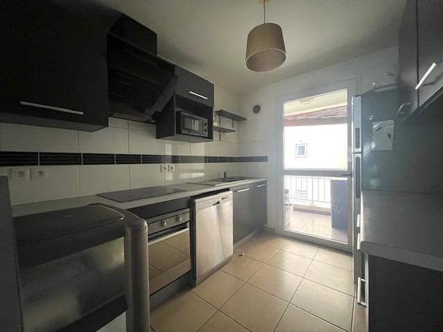 Appartement ancien - 60 m² - 3 pièces