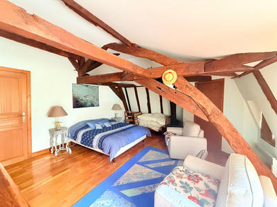 Maison - 348 m² - 13 pièces