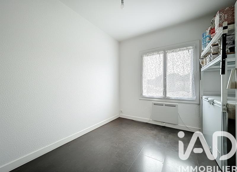 Maison - 185 m² - 11 pièces