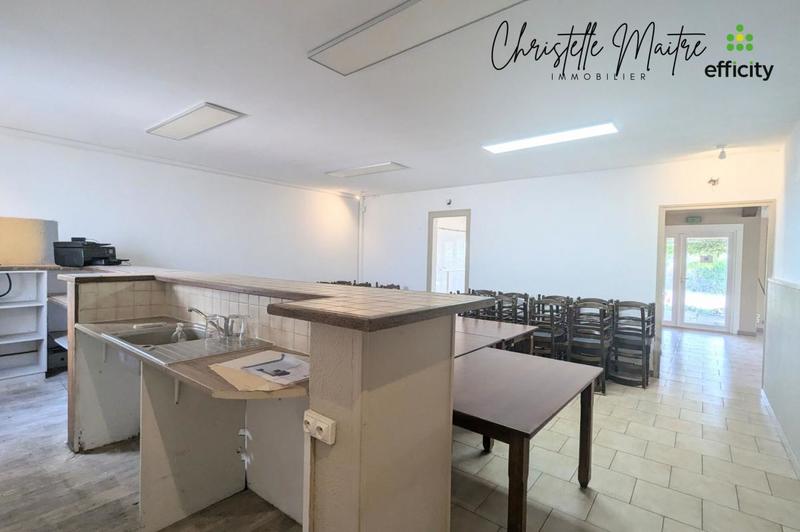 Maison - 277 m² - 6 pièces