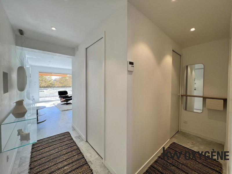 Appartement - 85 m² - 3 pièces