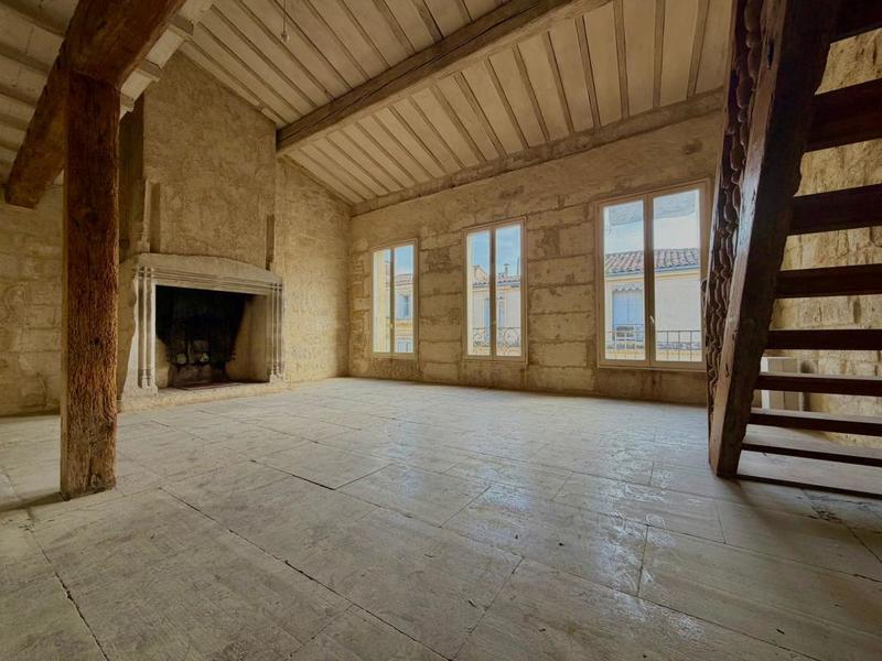 Appartement ancien - 155 m² - 6 pièces