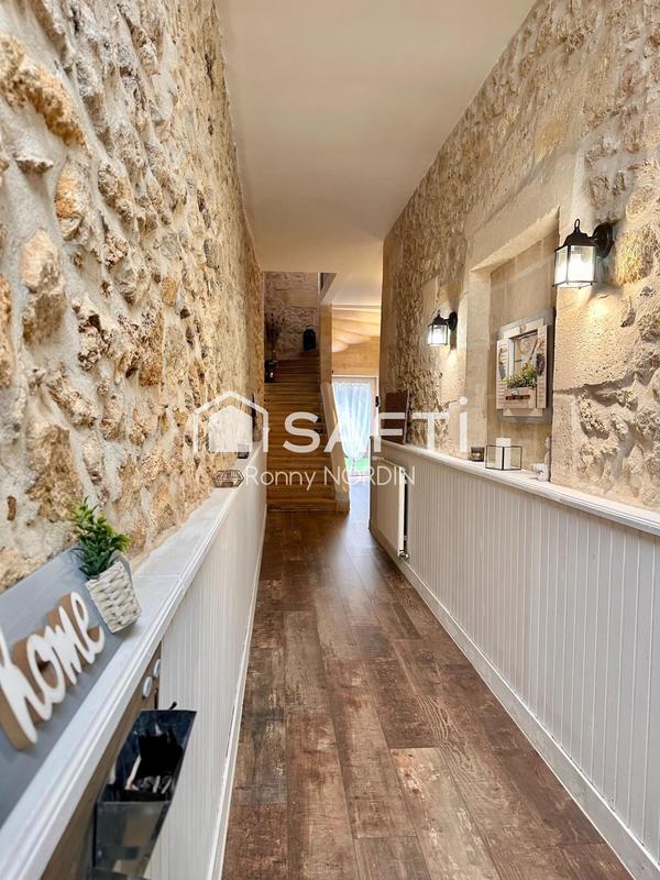 Maison - 195 m² - 6 pièces