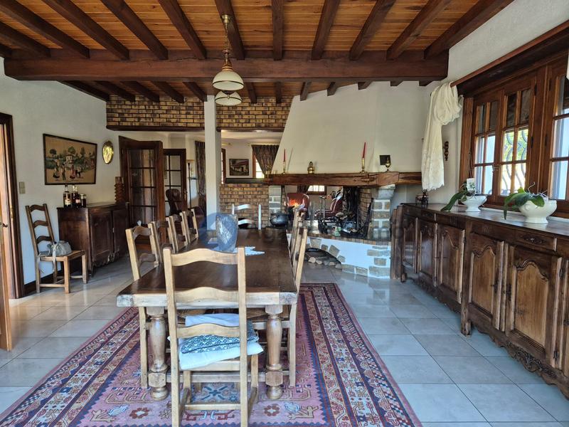 Villa - 240 m² - 7 pièces