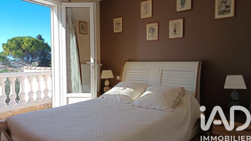 Maison - 246 m² - 8 pièces