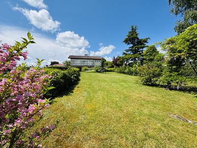 Maison traditionnelle - 108 m² - 6 pièces