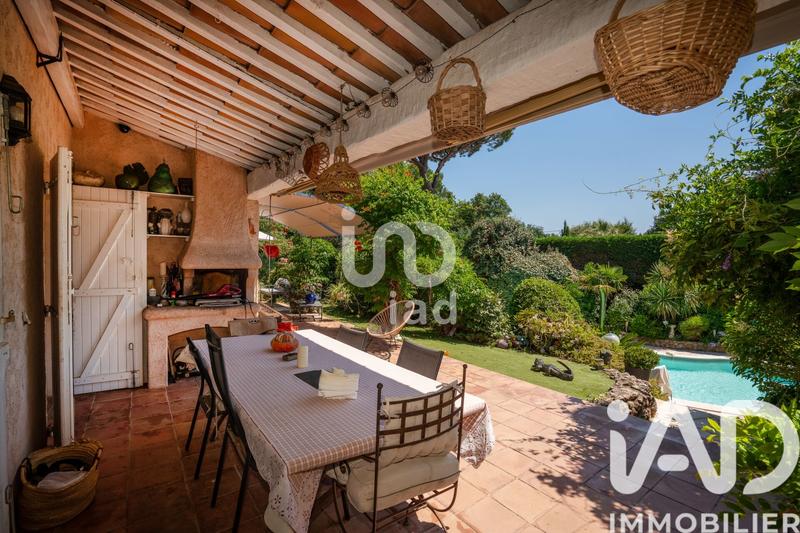 Maison - 153 m² - 5 pièces