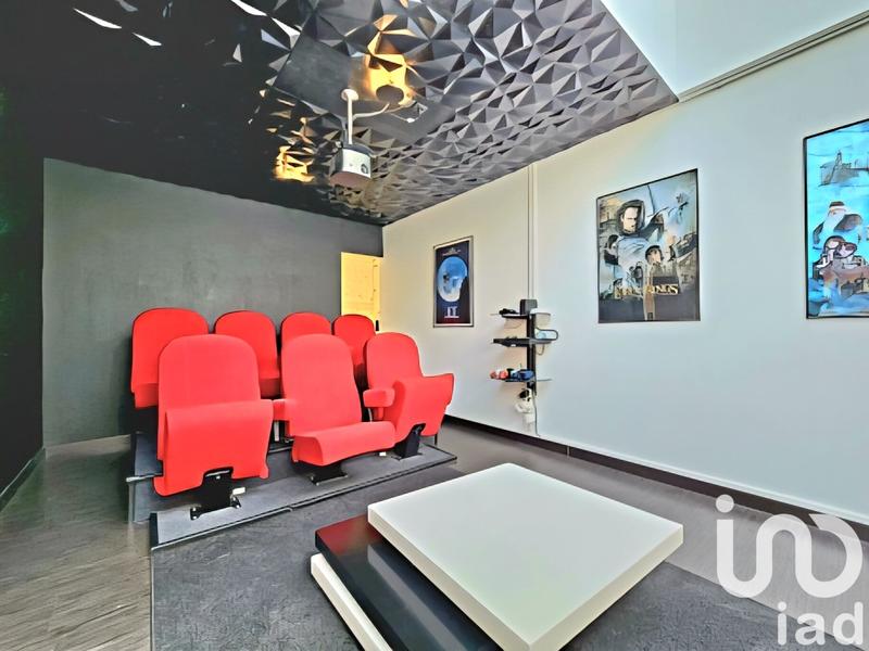 Maison de maîtres - 375 m² - 9 pièces