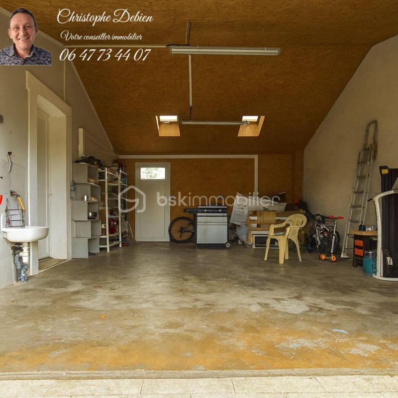 Maison traditionnelle - 141 m² - 7 pièces