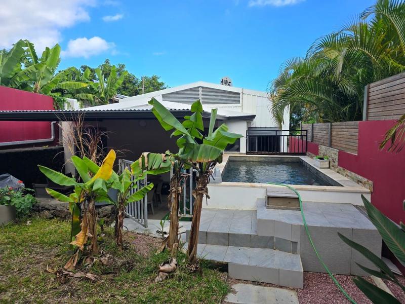 Local commercial - 326 m² - 4 pièces