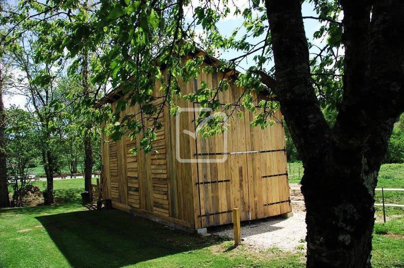 Maison - 299 m² - 15 pièces