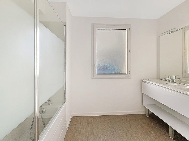 Maison - 99 m² - 4 pièces