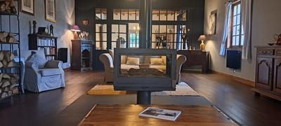 Maison - 379 m² - 4 pièces