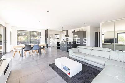 Maison - 156 m² - 5 pièces