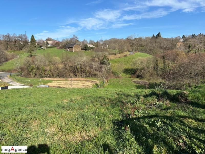 Terrain constructible - 1 190 m²
