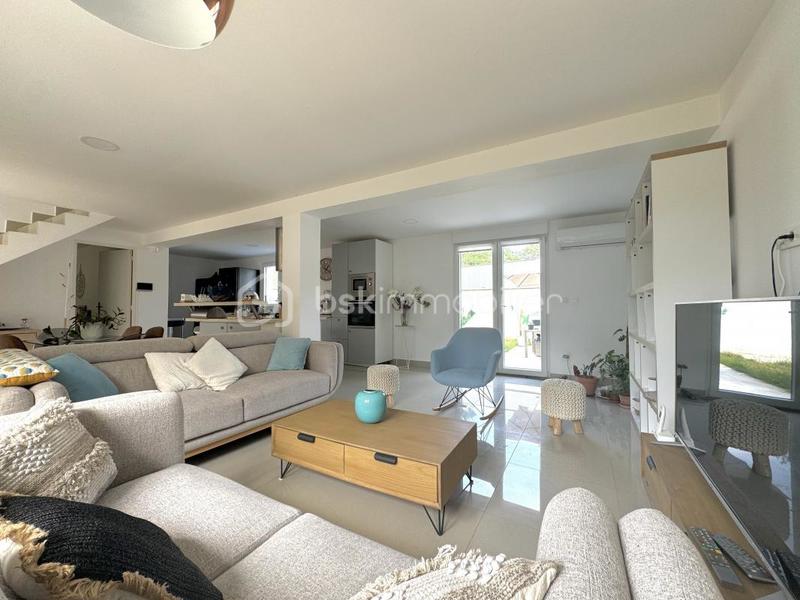 Maison - 140 m² - 6 pièces