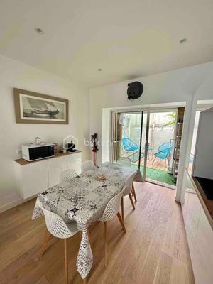 Maison de ville - 85 m² - 4 pièces