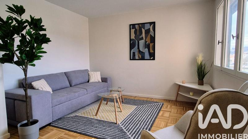 Appartement - 75 m² - 3 pièces