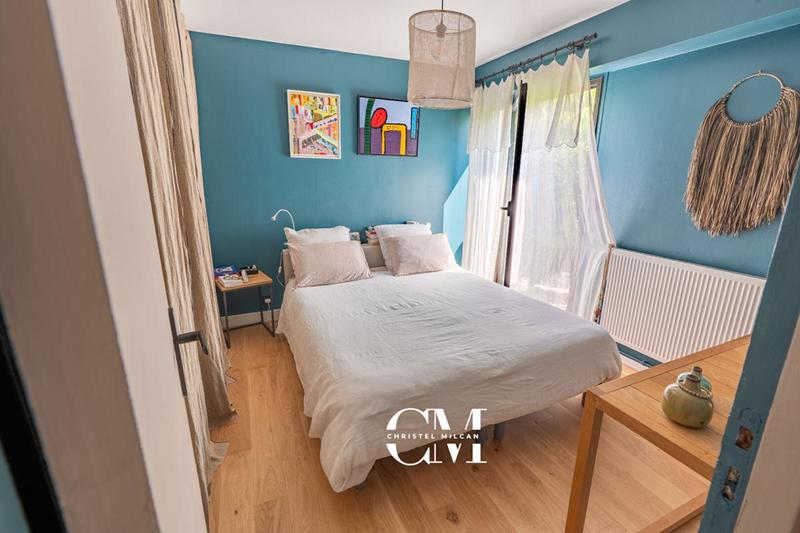 Appartement - 98 m² - 4 pièces