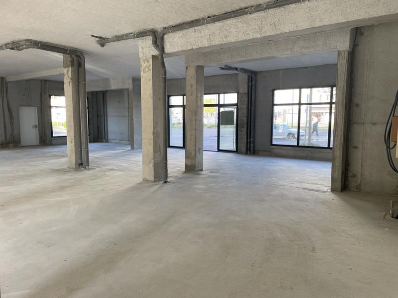 Local commercial - 260 m²