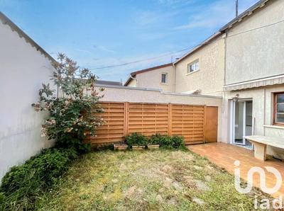 Maison de ville - 76 m² - 4 pièces