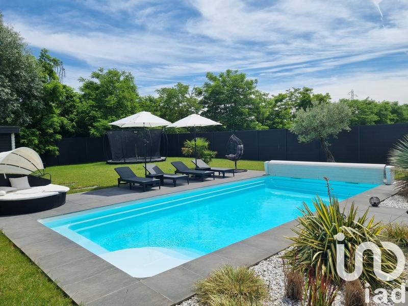 Maison - 180 m² - 6 pièces