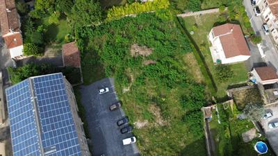 Terrain constructible - 2 143 m²