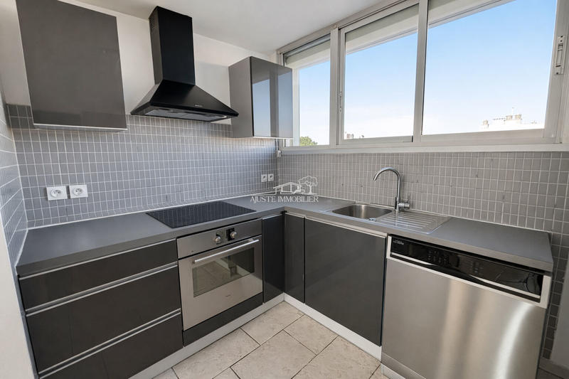 Appartement - 75 m² - 4 pièces