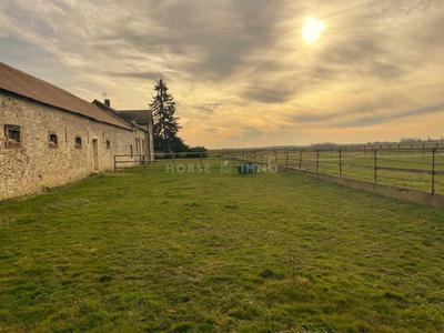 Corps de ferme - 200 m² - 7 pièces