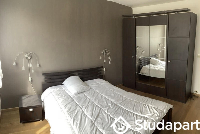 Chambre - 10 m² - 1 pièce