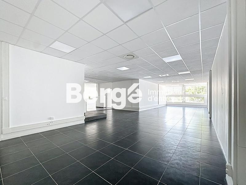 Bureau - 250 m²