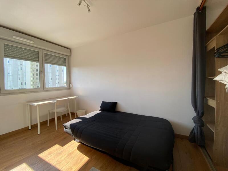 Chambre - 10 m² - 2 pièces