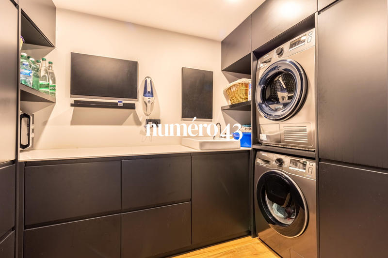 Villa - 199 m² - 7 pièces