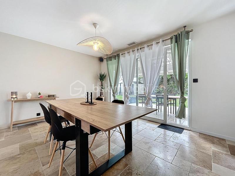 Maison - 110 m² - 4 pièces